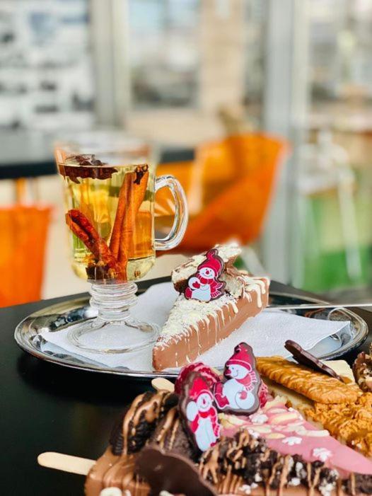 Aerocafe Hotell Partizánske Exteriör bild