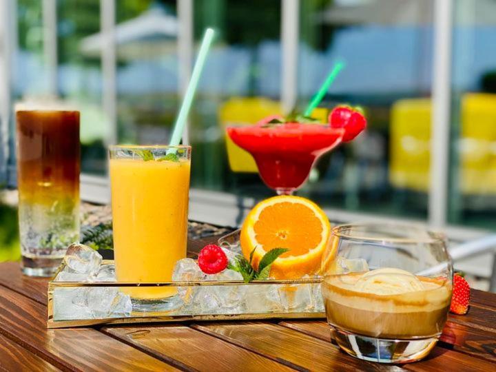 Aerocafe Hotell Partizánske Exteriör bild